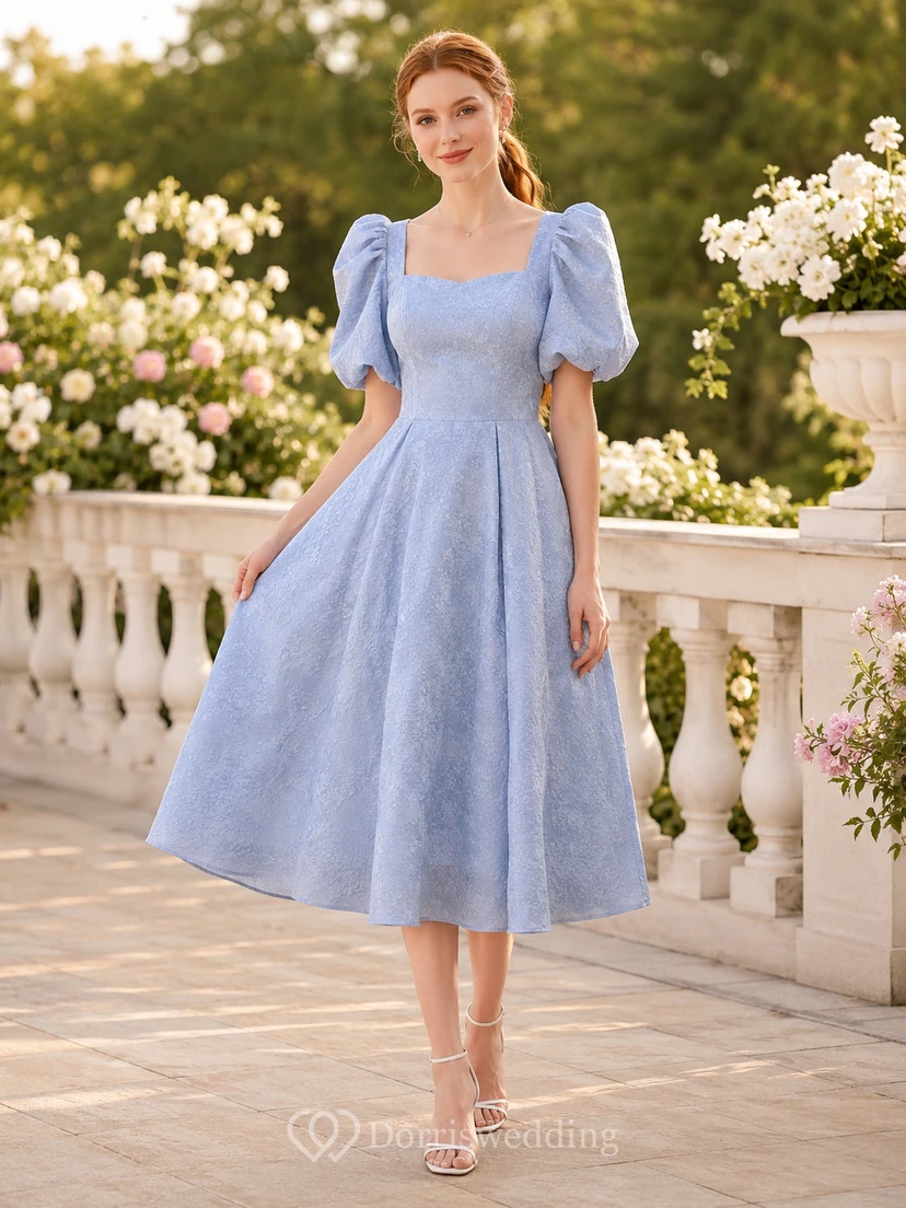 Vestido midi de corte A con mangas abullonadas en azul cielo