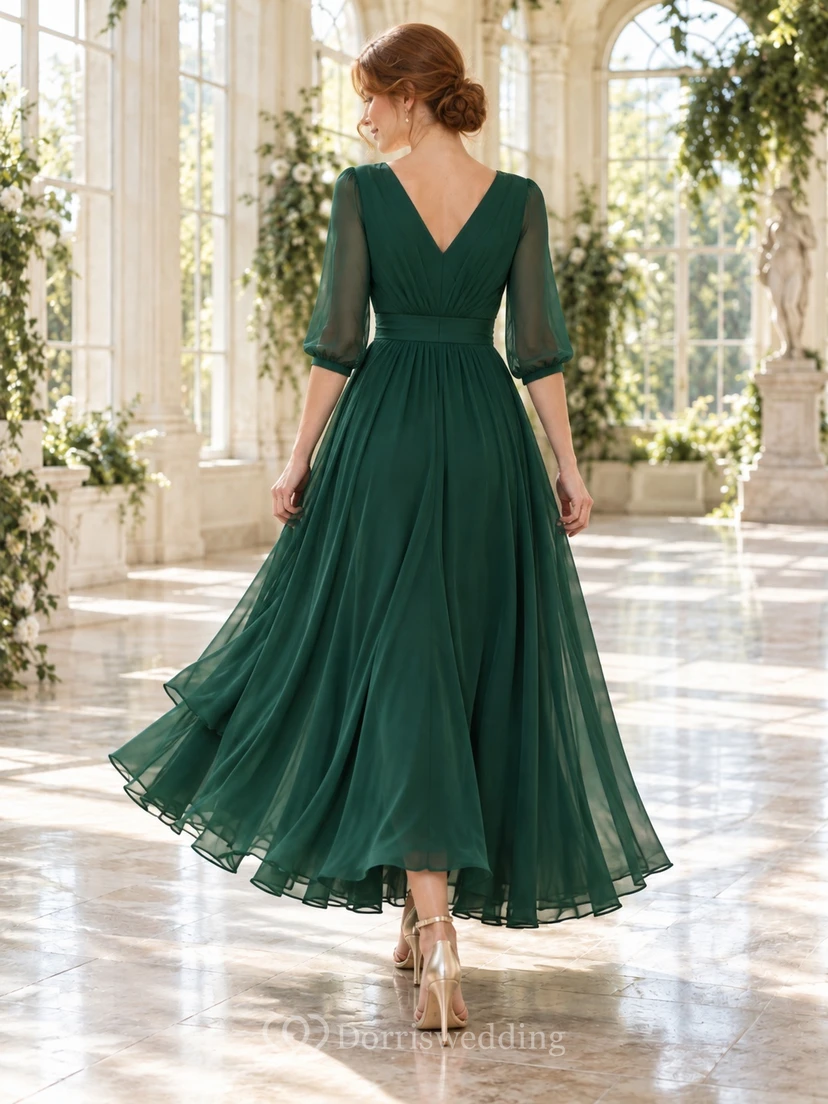 Vestido de fiesta de gasa verde oscuro con escote en V y mangas transparentes, largo hasta la rodilla, corte en A. view 2