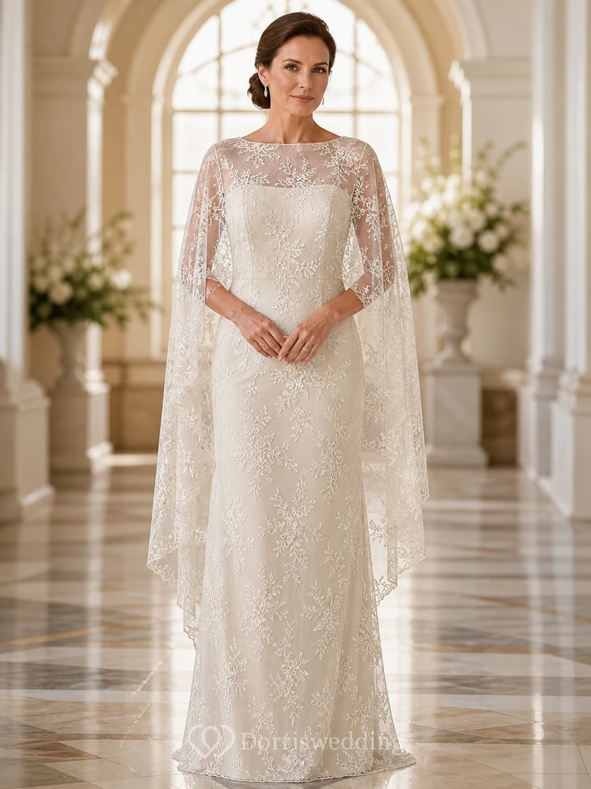Robe de mariée royale et sobre en dentelle, fourreau, longueur au sol, manches courtes, à encolure bateau, idéale pour les futures mariées d'âge mûr.