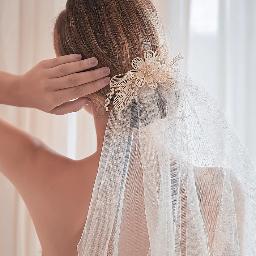 Gold Glittering Simple Style Tulle Mid Length Bridal Veil view 4
