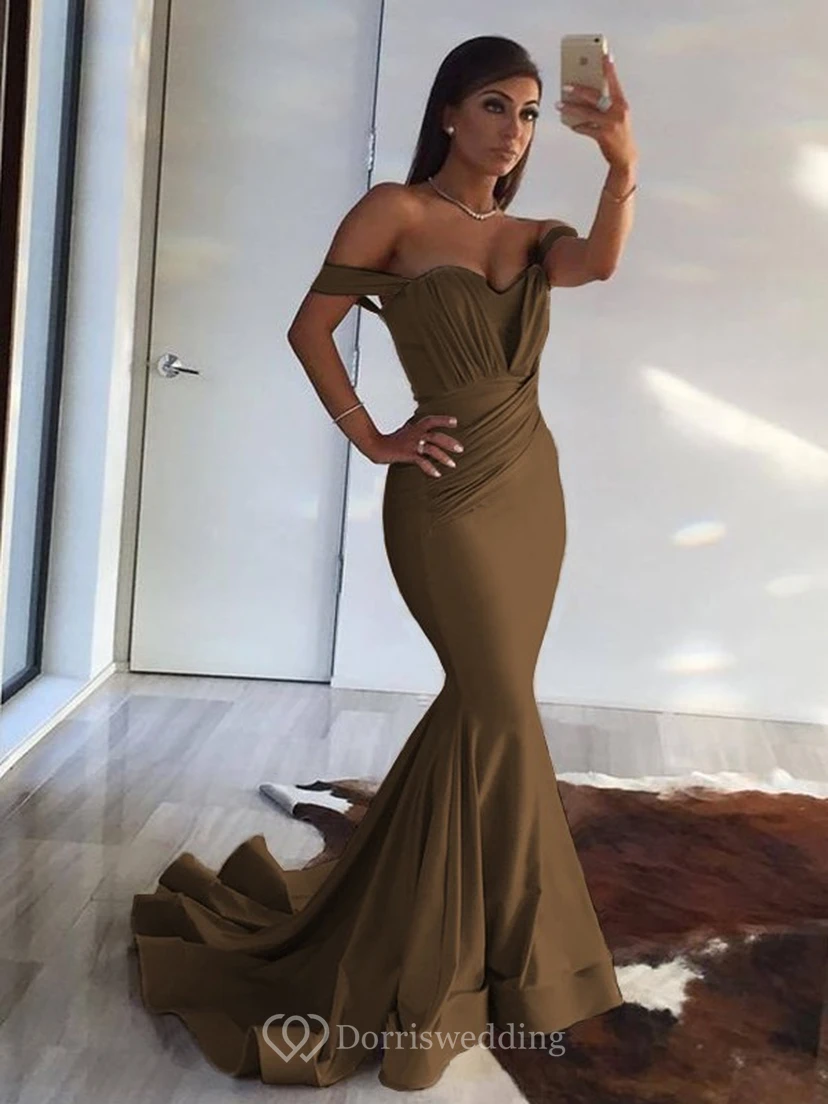 Sexy Mermaid Off-the-shoulder Sheath Champagne Ruched Evening Prom Dress view 5