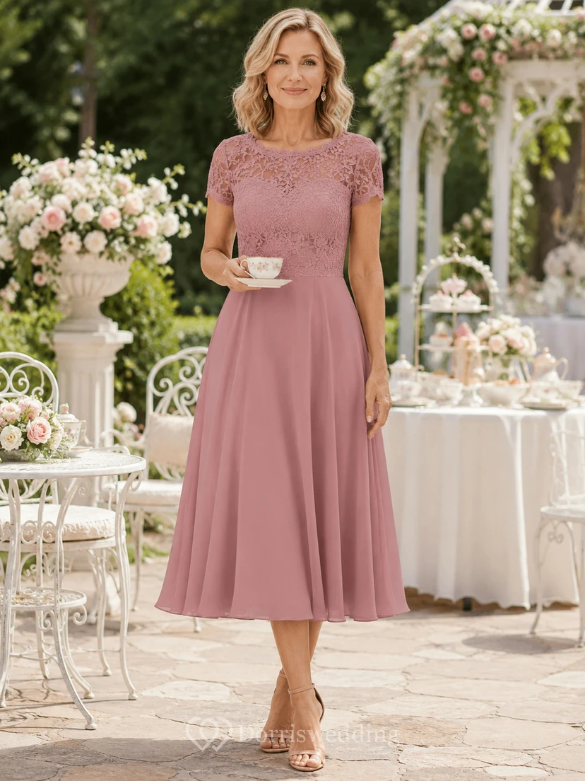 Mutterkleid aus altrosa Spitze mit kurzen Ärmeln und Teelänge