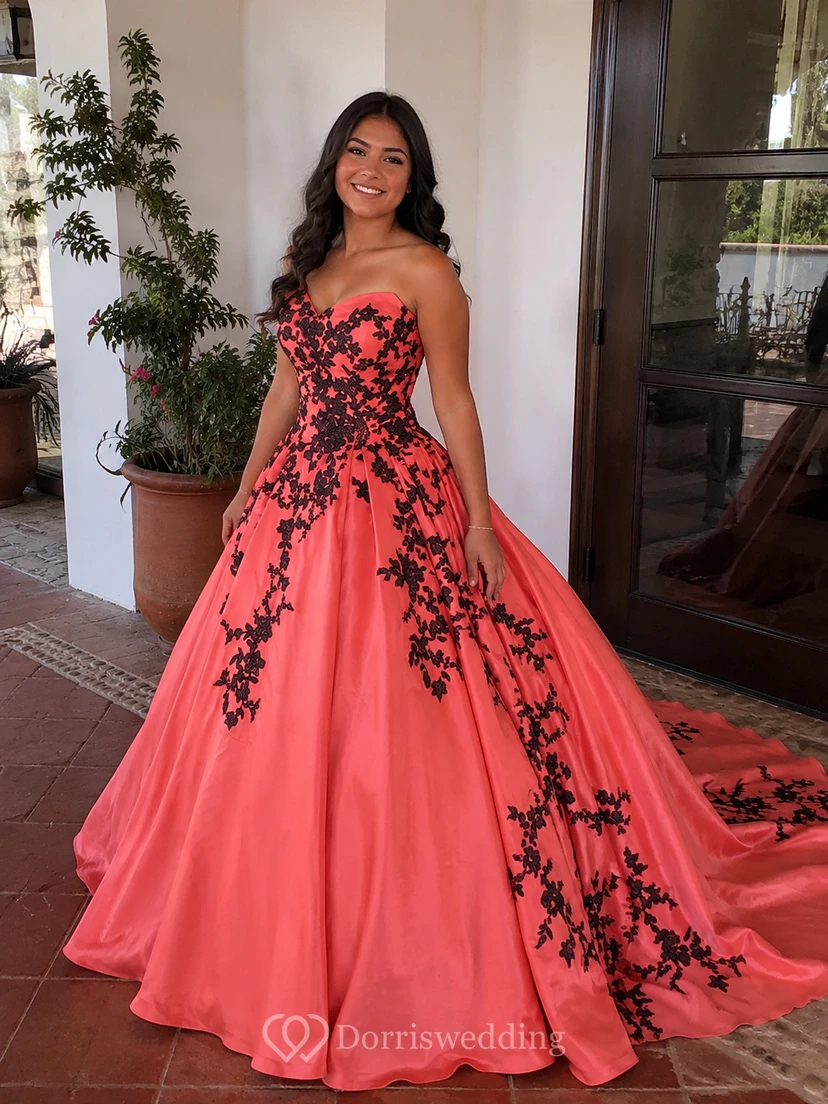 A-Line Floor-Length Sweetheart Appliques Chapel Train Zipper Corset Back Lace Satin Dress view 9