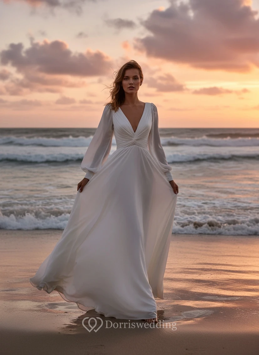Robe de mariée en mousseline à manches longues et décolleté en V profond