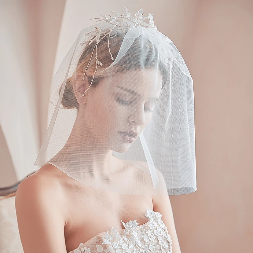 Korean Style Short Bridal Veil with Beads view 3
