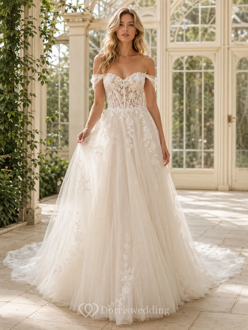 Robe de mariée de luxe en dentelle florale à épaules dénudées, coupe trapèze, traîne chapelle