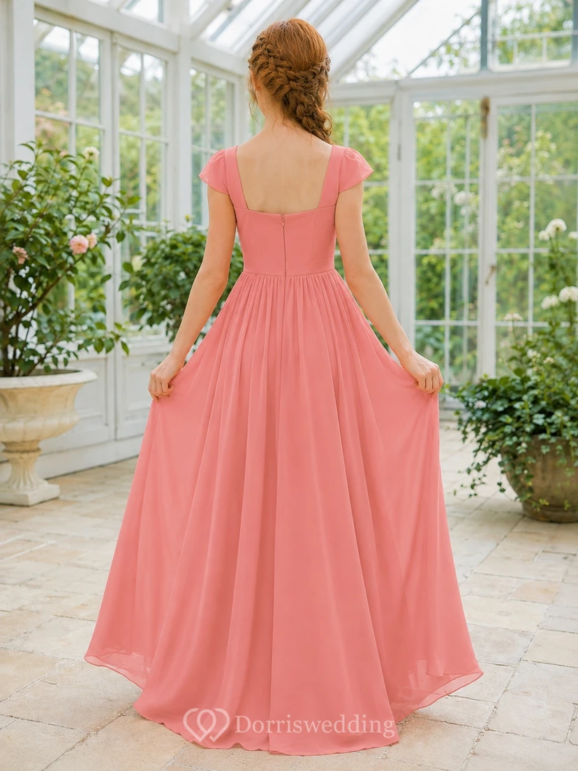 Romantisches korallenfarbenes Chiffonkleid mit kurzen Ärmeln, quadratischem A-Linien-Schnitt und bodenlanger Silhouette für junge Brautjungfern view 2
