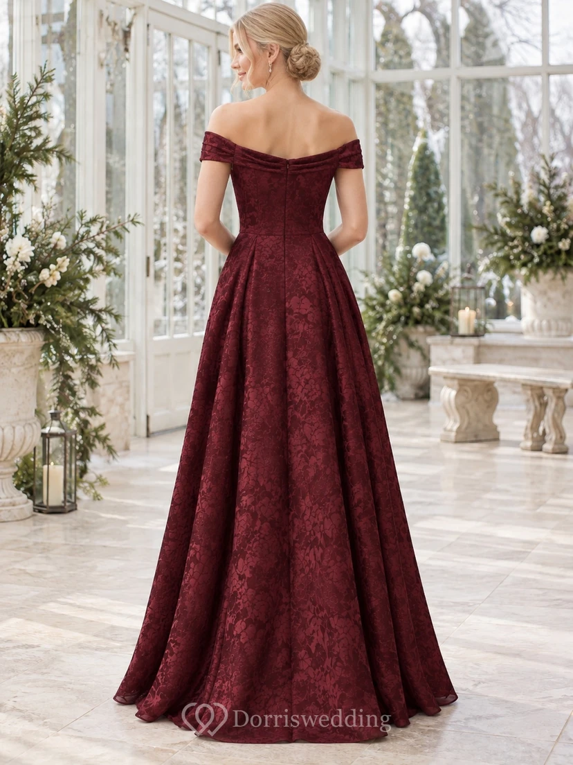 Vestido de noche de dama de honor de corte A con hombros descubiertos y jacquard floral burdeos view 2