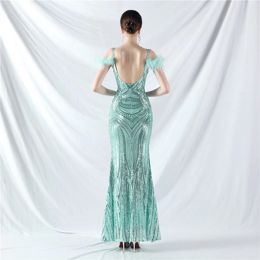 Vestido de noche con cuentas florales y plumas de avestruz elaboradas artesanalmente view 61