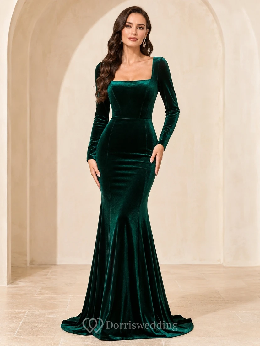 Vestido de noche formal de terciopelo verde oscuro con escote cuadrado y mangas largas estilo sirena.