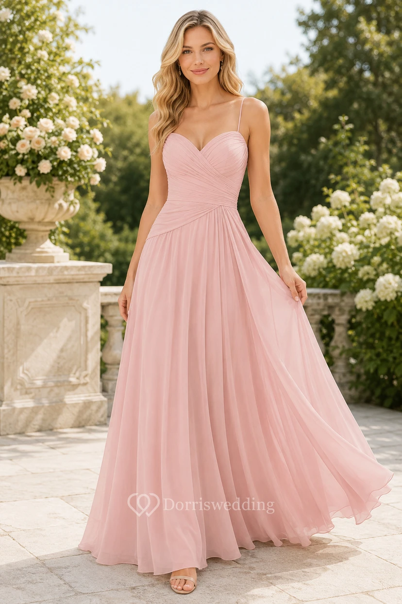 Vestido formal de tul color rosa empolvado con escote corazón y corte en A