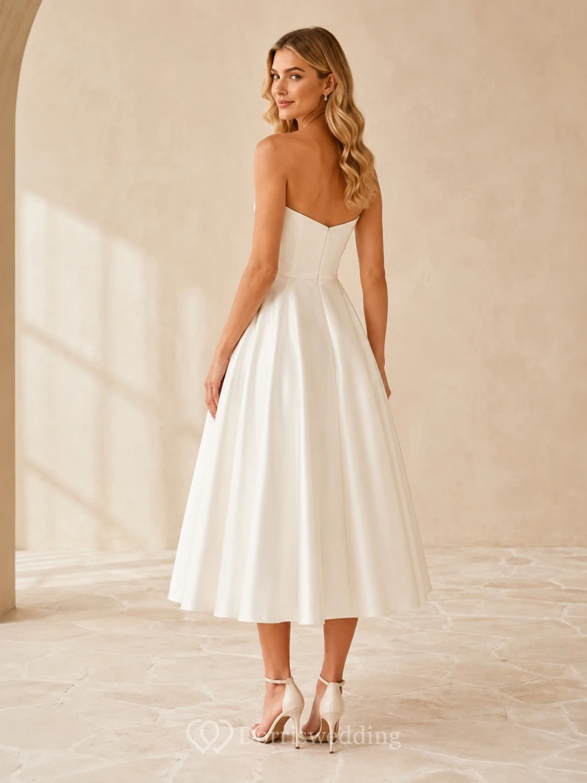 Elfenbeinfarbenes, trägerloses Cocktailkleid aus Satin in A-Linie und Teelänge mit Herzausschnitt, schlichter Stil für den Empfang view 2