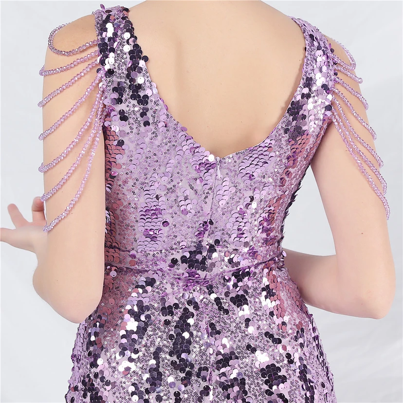 Robe courte à sequins ornée de perles et de sequins irisés, idéale au quotidien. Jupe courte. view 25