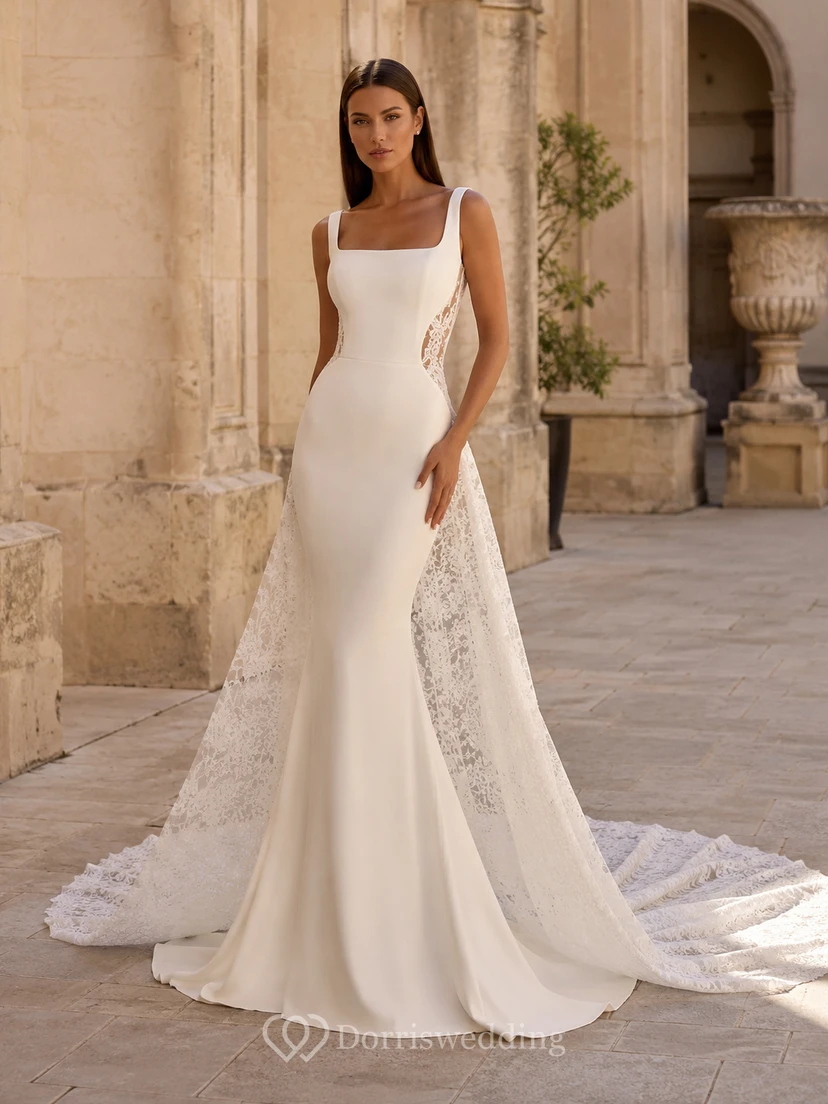 Robe de mariée sirène sans manches en satin et dentelle poli, col carré, traîne chapelle, dos nu et godets, col carré et ourlet asymétrique.