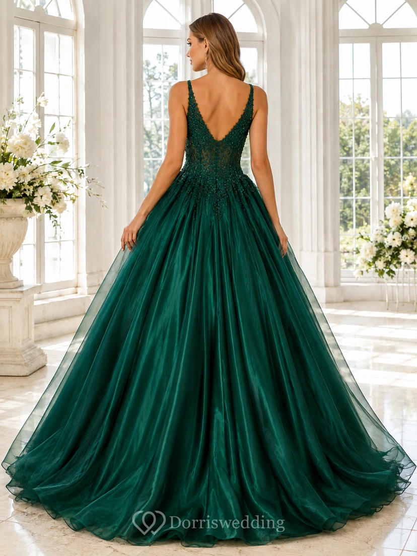 Vestido de fiesta largo hasta el suelo de encaje floral y tul color verde esmeralda oscuro con escote en V, tirantes y espalda en V profunda, ideal para quinceañeras o graduaciones. view 2