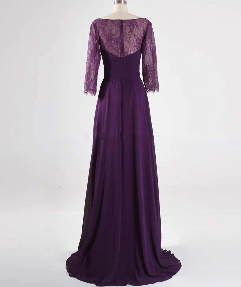 Robe en dentelle à traîne et manches 3-4, coupe trapèze view 2
