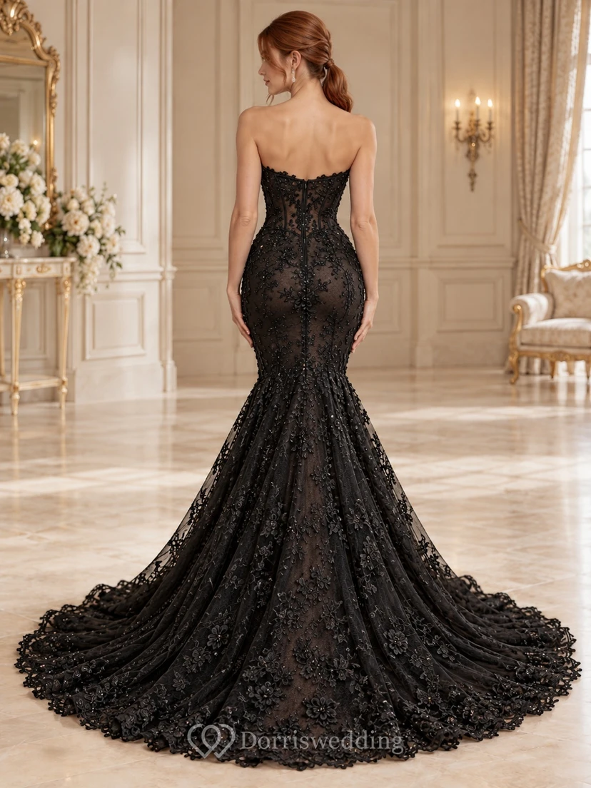 Schwarzes Meerjungfrauen-Brautkleid, trägerlos, mit Herzausschnitt, floraler Spitze und Schleppe view 2