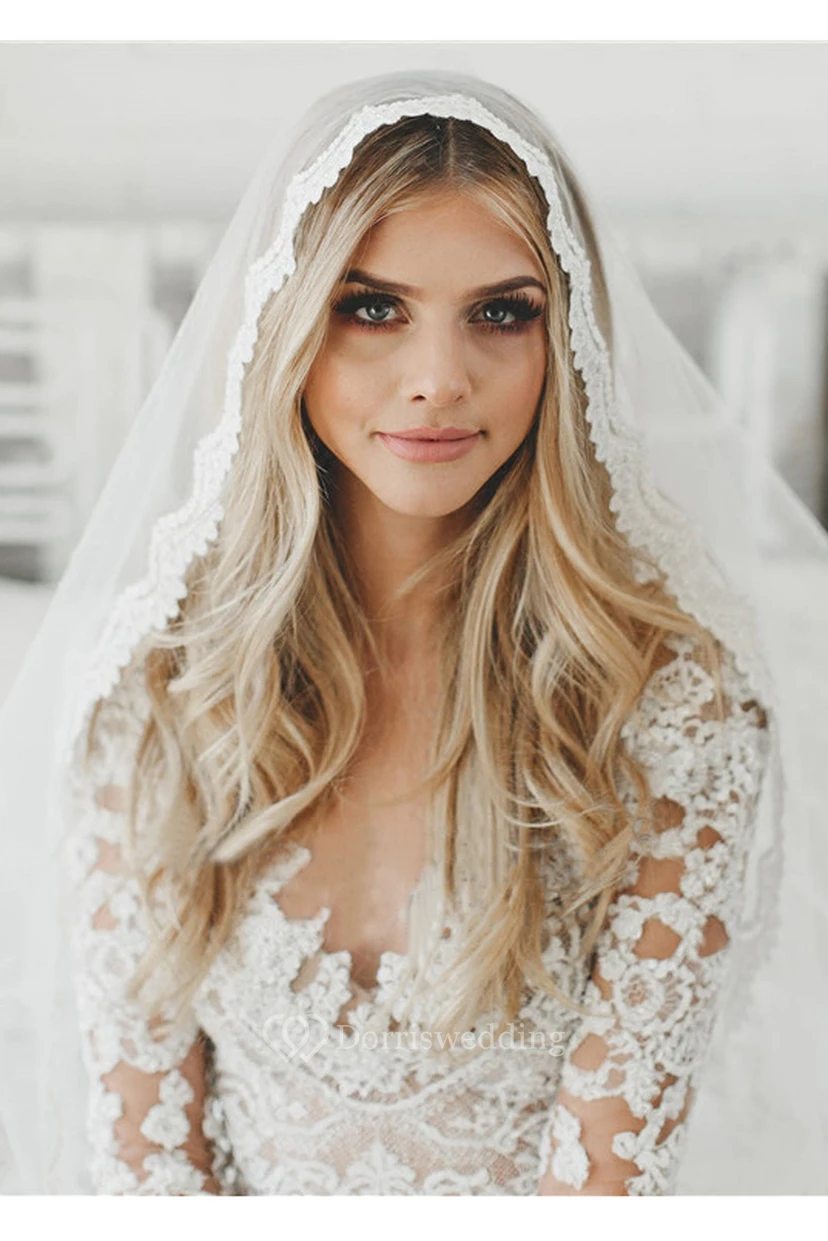 Soft Romantic Wedding Veil with Scalloped Lace Trim view 2