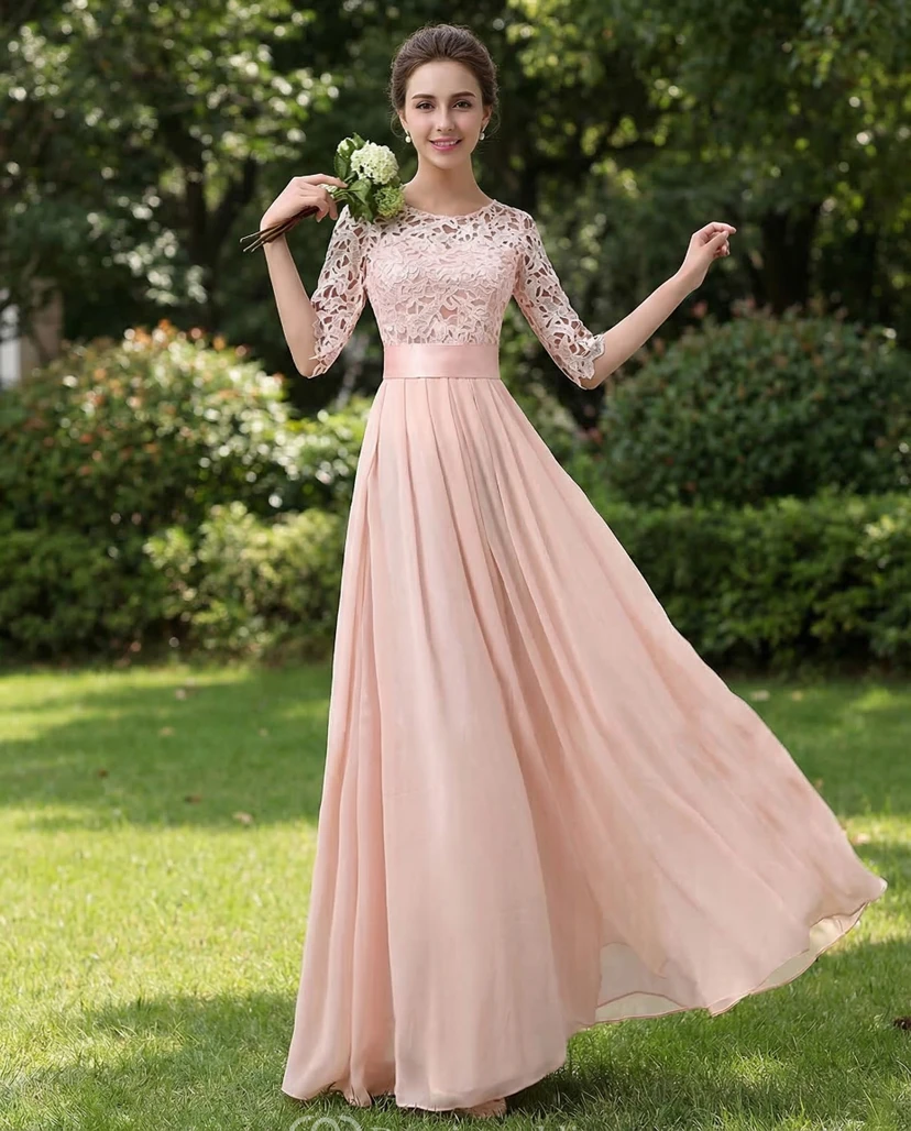 Robe de demoiselle d'honneur en mousseline avec corsage en dentelle et ceinture view 3