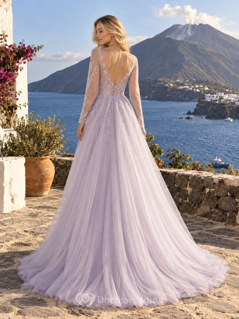 Vestido de novia de corte A con cuello joya, tul y satén, manga larga y cola de encaje, color lavanda. view 2