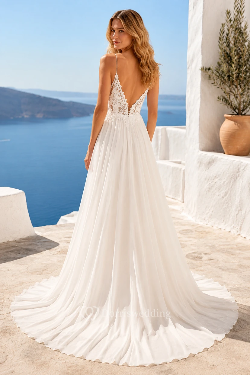 Boho-Hochzeitskleid mit Spaghettiträgern und A-Linie view 2