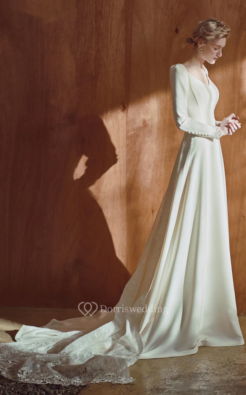Robe de mariée romantique en satin, coupe trapèze, manches longues, longueur au sol