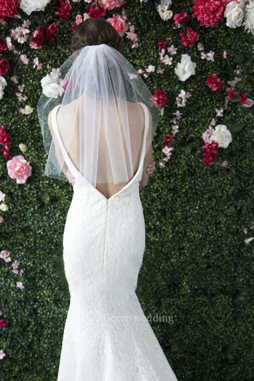 Simple Short Single Layer Wedding Veil view 2