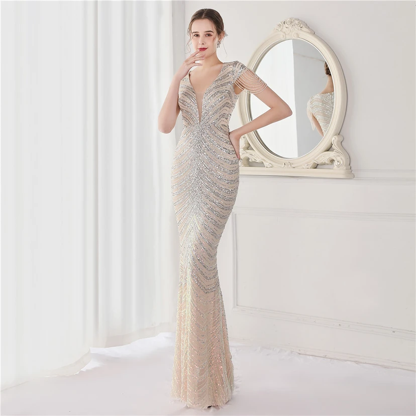Paillettenbesetztes, handwerklich perfekt gefertigtes, perlenbesetztes Party-Abendkleid – sexy langes Kleid für die Braut video preview