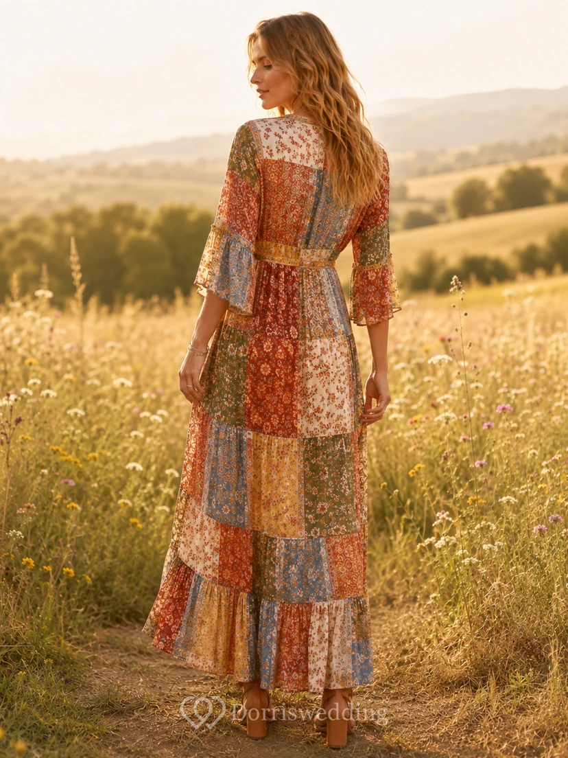 Robe maxi bohème à imprimé patchwork terre, col en V et manches cloche view 2