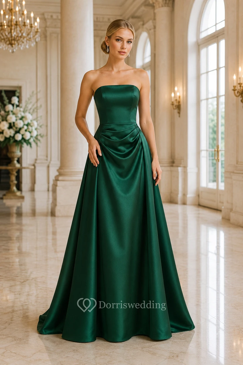Vestido de noche verde oscuro de satén, corte en A, sin tirantes, largo hasta el suelo.