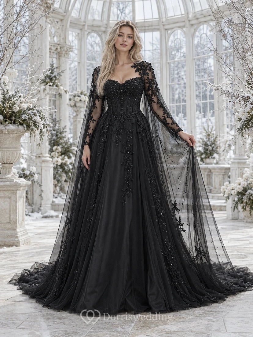 Vestido de novia gótico de corte A con capa, escote corazón y manga larga, color negro.