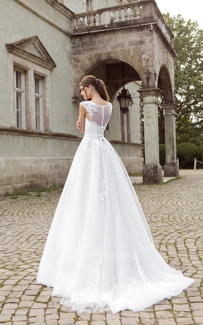 Robe sans manches trapèze à dos illusion et appliques view 3