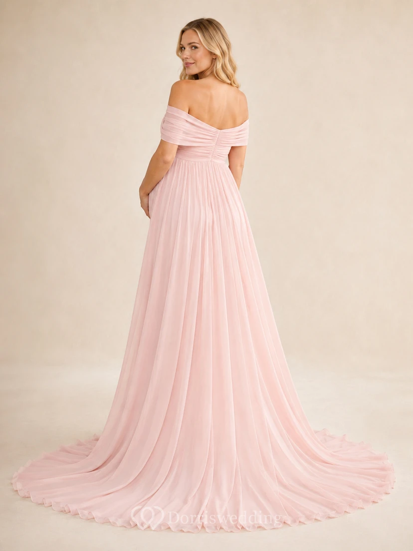 Romantisches Umstandskleid für Fotoshootings: Blush Empire-Kleid, bodenlang, mit Schleppe, schulterfrei, kurzärmelig, aus Chiffon, ätherisch, elegant, für formelle Anlässe, Garten. view 2