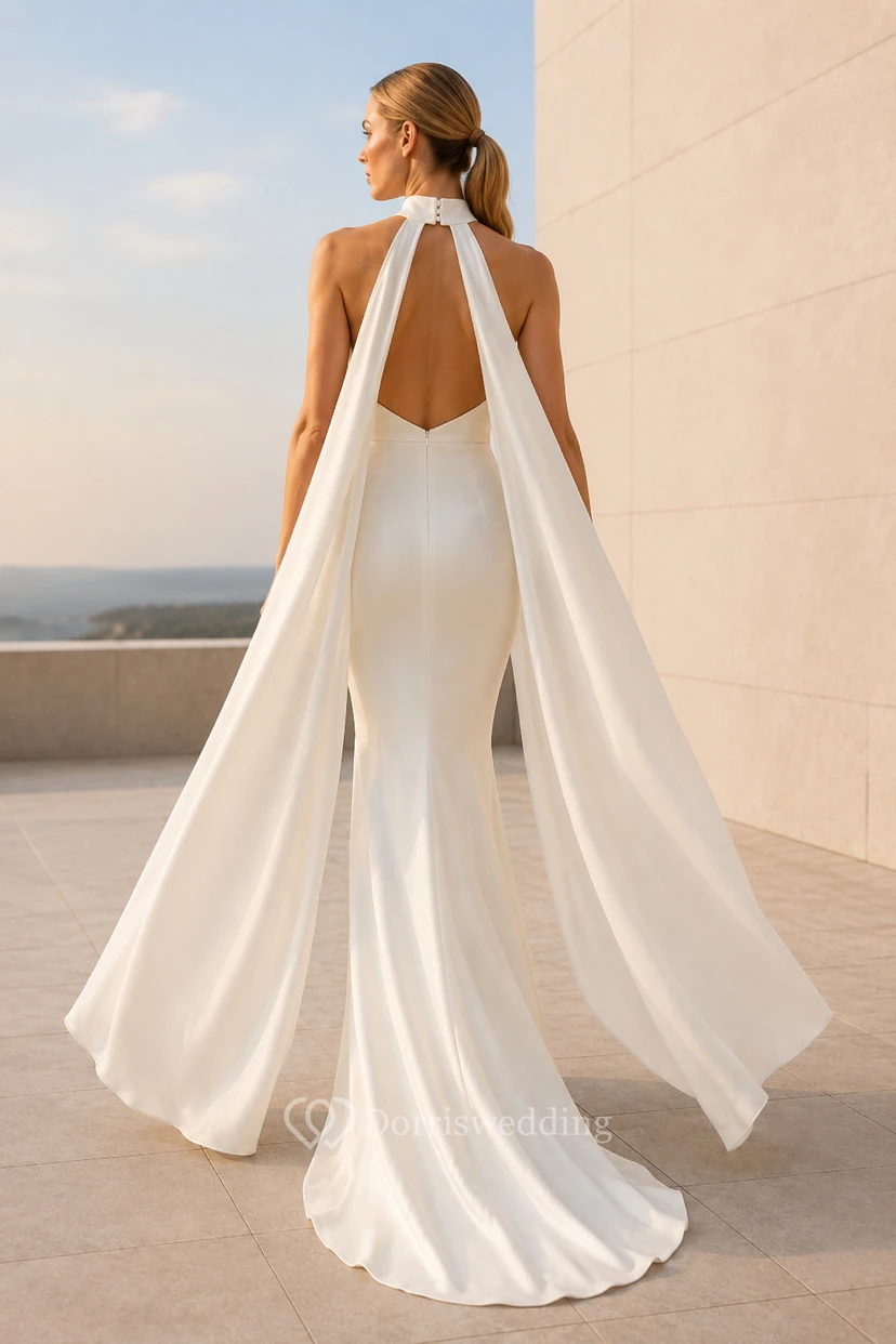 Neckholder-Brautkleid aus Satin mit Watteau-Cape-Einsätzen view 2
