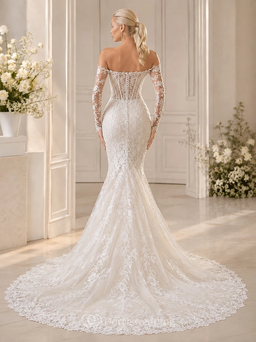 Elegante vestido de novia estilo sirena con escote de hombros descubiertos, mangas ilusión, encaje y cola catedral. view 2