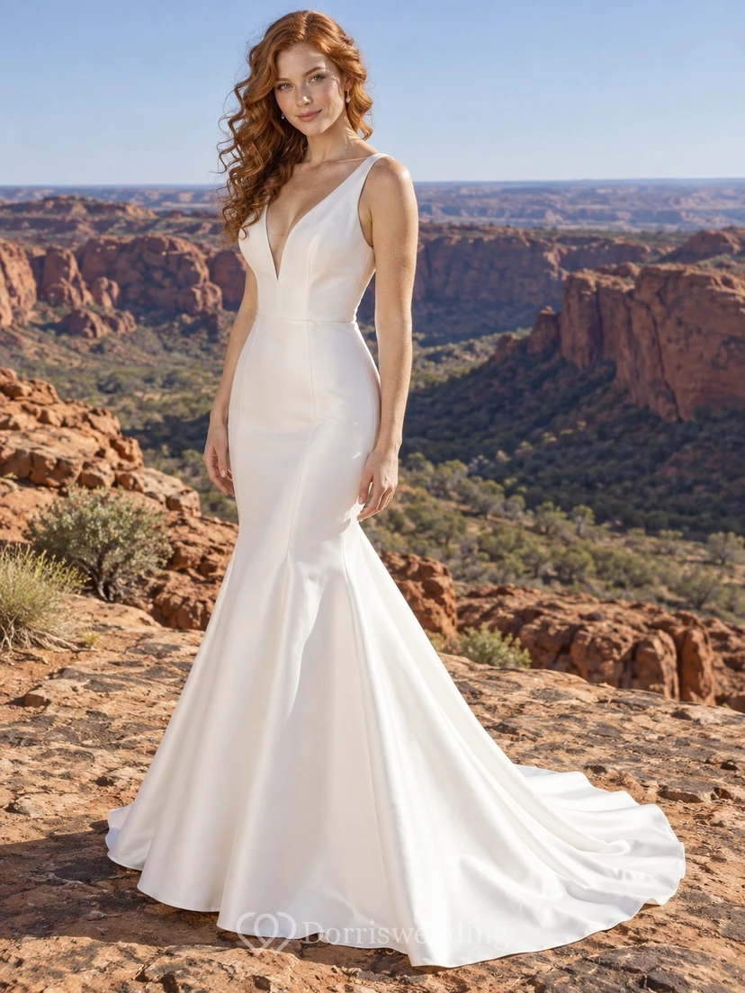 Schlichtes, ärmelloses Brautkleid aus Satin mit V-Ausschnitt, Meerjungfrauenschnitt und Schleppe sowie Meerjungfrauenschnitt