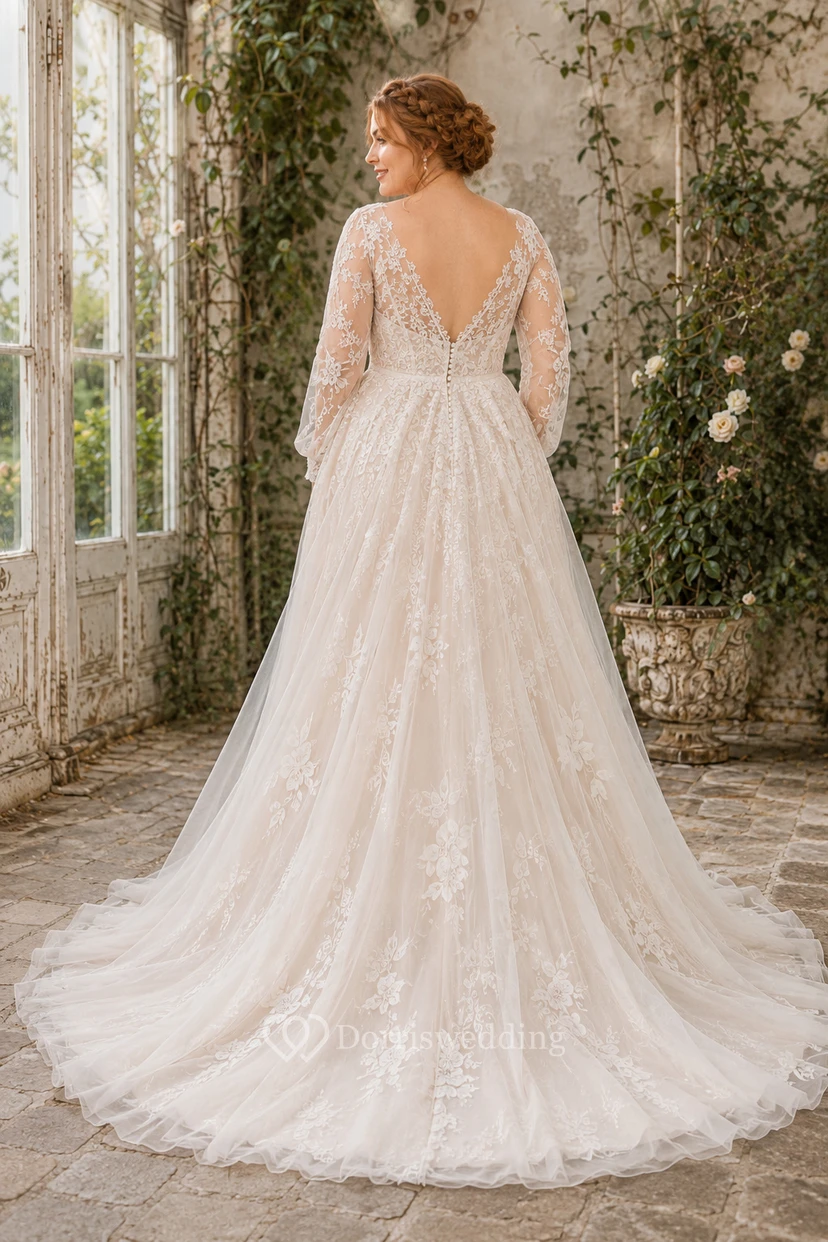 Elfenbeinfarbenes Brautkleid in A-Linie mit langen Ärmeln und transparentem Rückenausschnitt in großen Größen. view 2