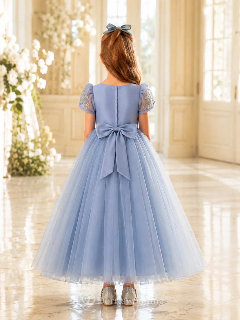 Vestido de niña de las flores, azul acero, encaje, tul, corte en A, manga corta, escote redondo, largo midi, detalle de lazo. view 2