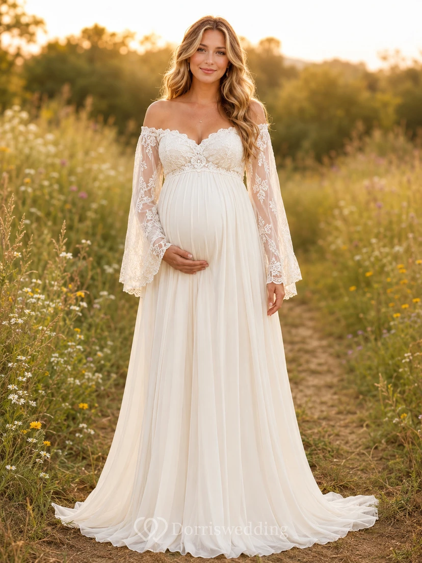Robe de mariée en mousseline et dentelle style empire, col en V, manches longues, longueur au sol, idéale pour la plage.