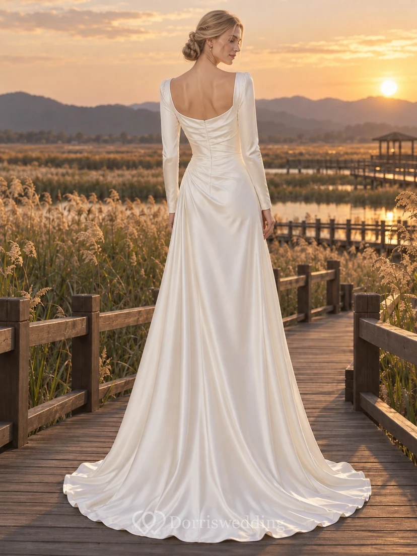 Schlichtes, langärmeliges Brautkleid aus Satin mit Wasserfallausschnitt und drapiertem Etui-Schnitt view 2