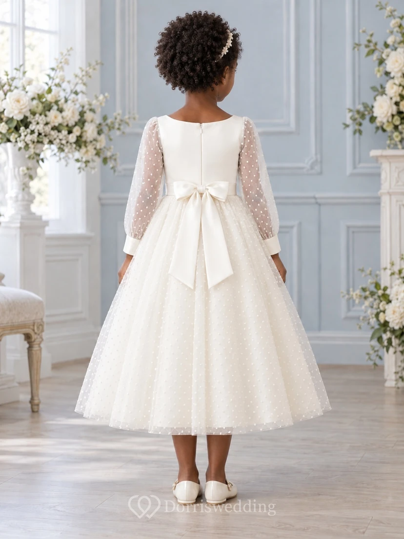 Teelanges, langärmeliges, elfenbeinfarbenes A-Linien-Kleid aus Tüll mit Punkten, Schärpe und Schleife am Rücken für Blumenmädchen view 2