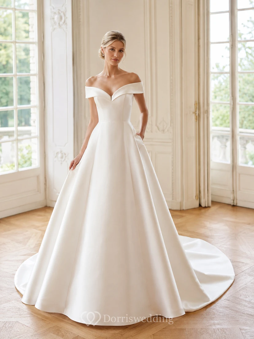 Robe de mariée classique en satin, épaules dénudées, traîne chapelle, corsage structuré