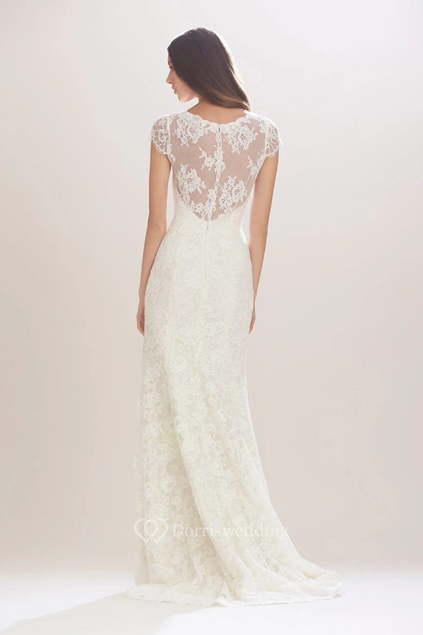 Vestido de novia largo de encaje con apliques, escote en V, mangas cortas, cinta y efecto ilusión. view 4