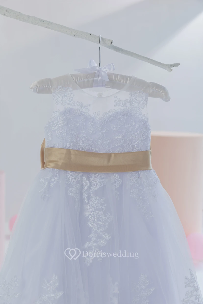 Scoop-neck Lavender Applique Tulle Flowergirl Dress with Bow view 3