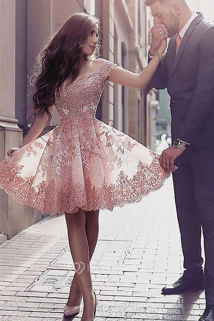 Vestido de gala corto sin mangas con encaje y escote Bardot, corte en A, estilo minivestido de fiesta.