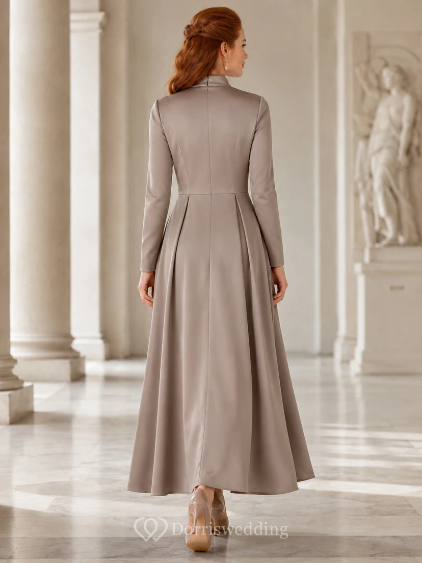 Taupefarbenes, hochgeschlossenes, langärmeliges Satin-Midikleid für konservative Anlässe view 2