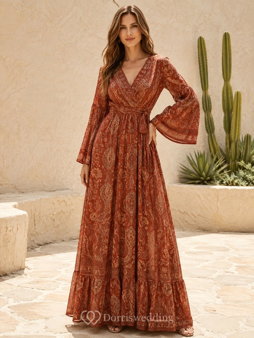 Robe bohème décontractée à col en V, manches longues évasées et imprimé floral, coupe trapèze, couleur rouille.