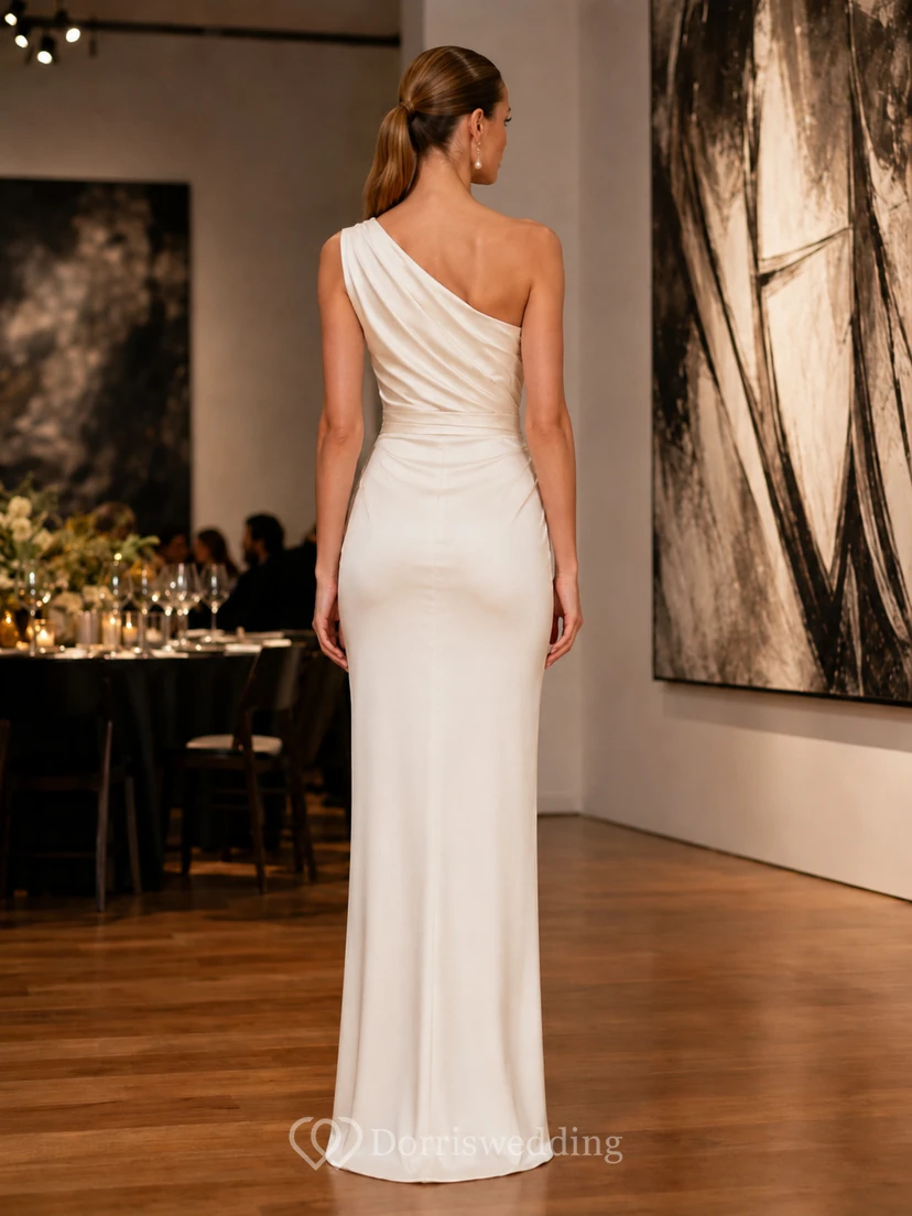 Robe de soirée ivoire asymétrique drapée à fente colonne view 2
