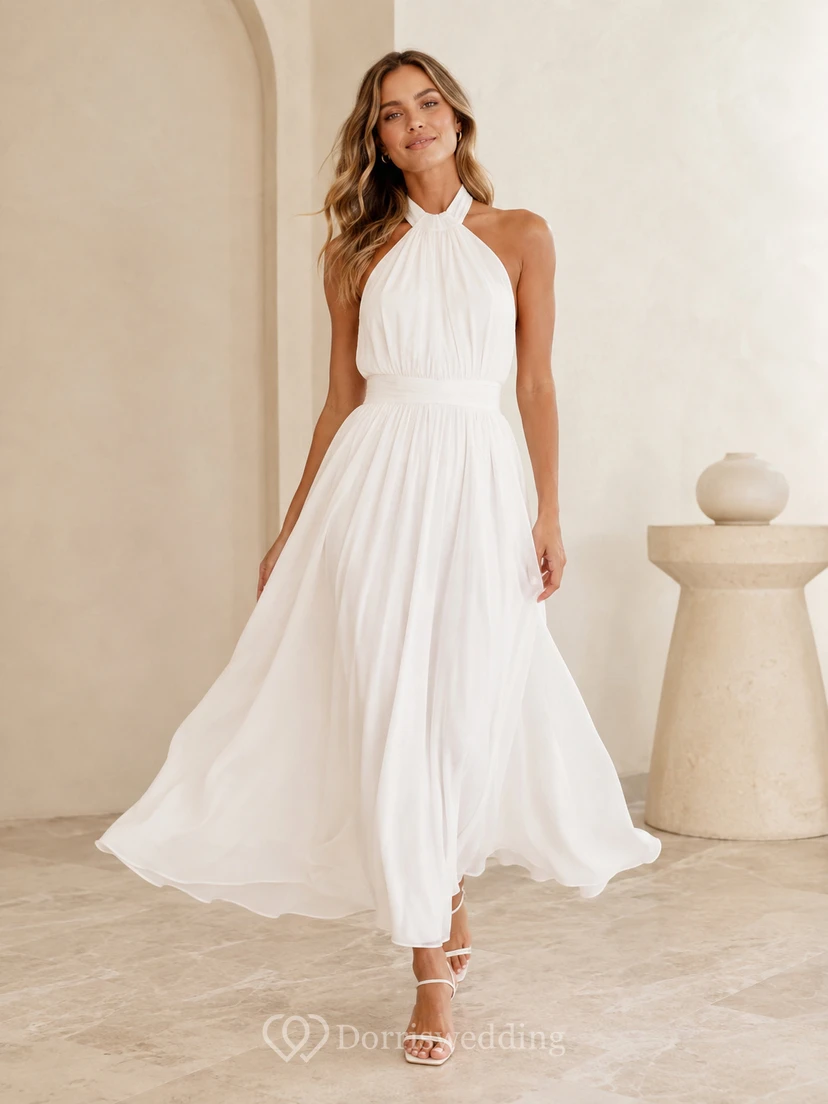 Robe de mariée bohème de plage à col montant en mousseline plissée dos nu et col halter