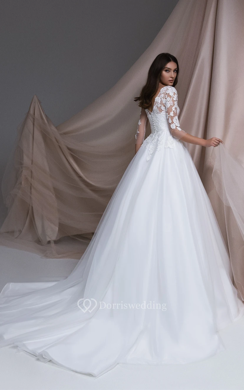 Himmlisches Ballkleid, Prinzessinnen-Brautkleid aus Spitze mit Taschen view 2